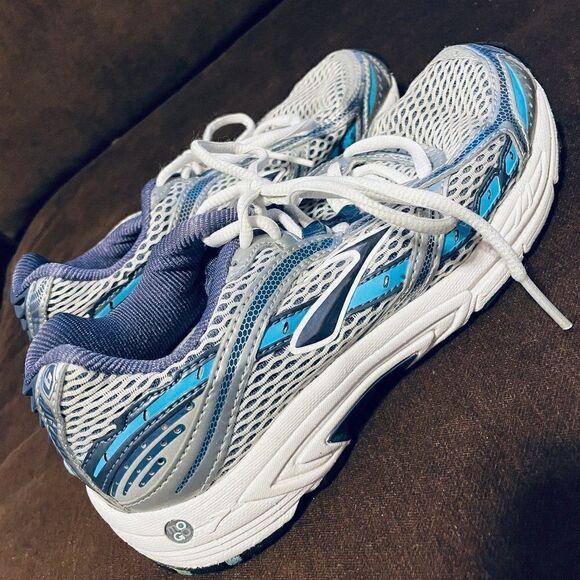 Very Good Brooks Dyad 4 5 6 Support womens walking running jogging shoes 6.5 US - Picture 5 of 9